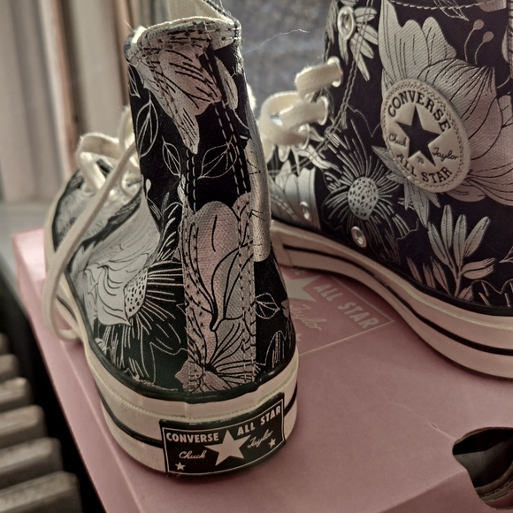 New Converse Chuck 70 Hi Tops Womens Size 5.5 Shoes Floral Silver-Black - Picture 3 of 10